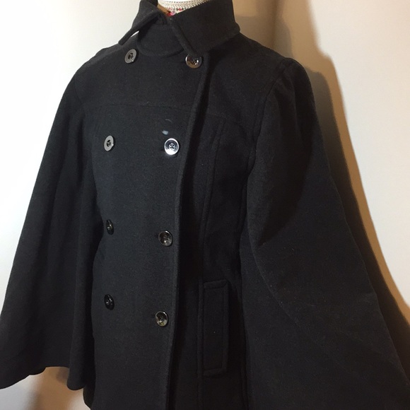 Michael Kors Jackets & Blazers - Michael Kors brand woman’s 6 wool blend cape cute
